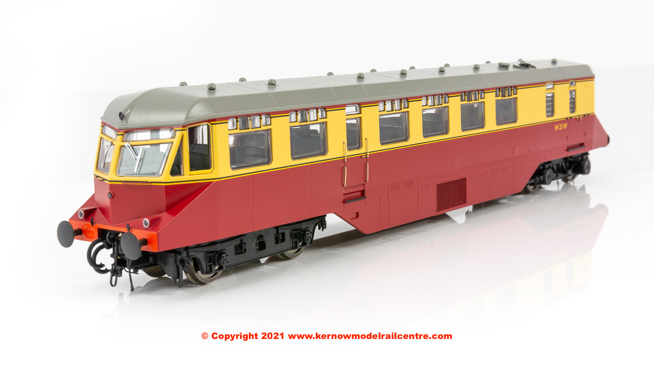 19402 Heljan AEC Railcar number W21W in BR Crimson and Cream Livery with light grey roof